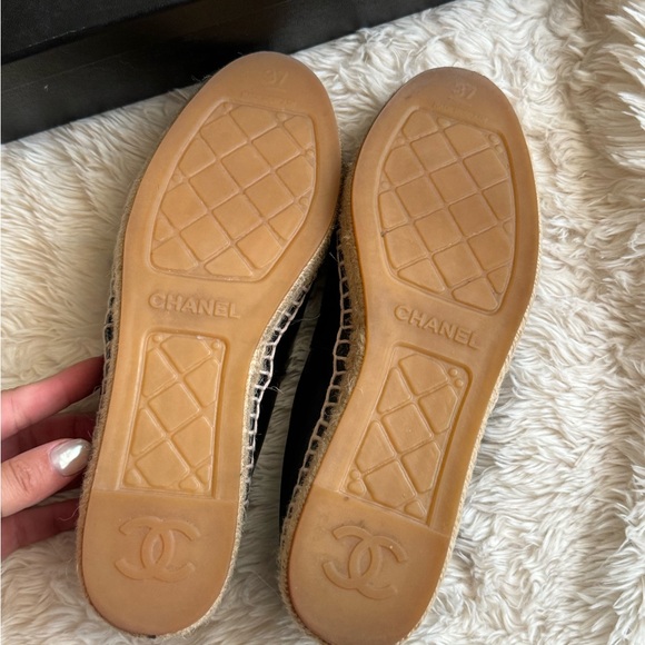 Chanel Lambskin CC Espadrille - Picture 5 of 13